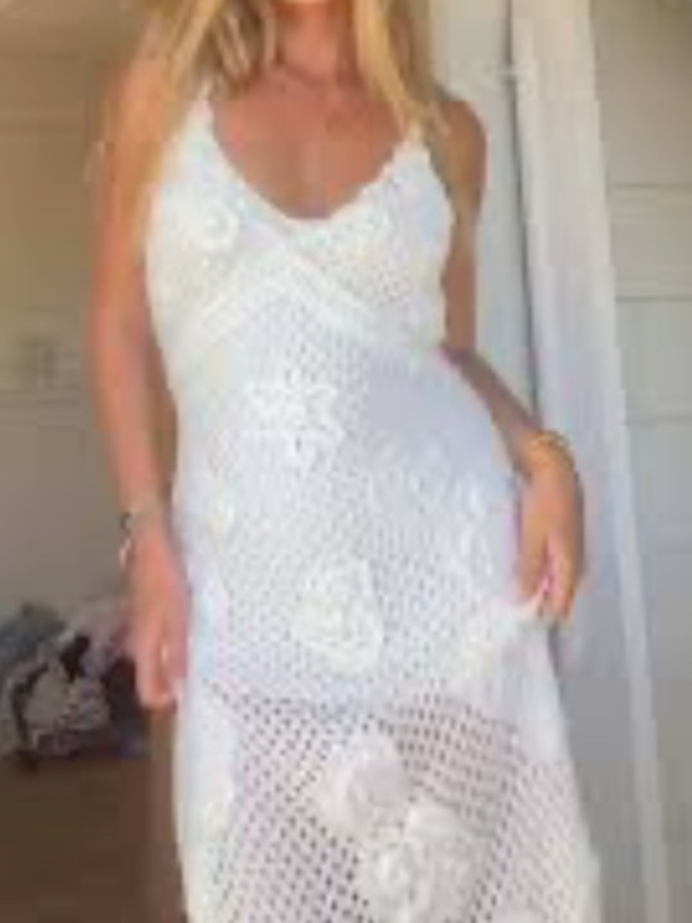 NWT Gianni Bini White Crochet Maxi Dress with flower appliqué size medium - Picture 2 of 12